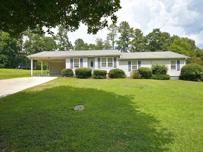 223 Redwood Dr