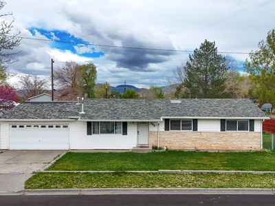 360 Parkview Ave