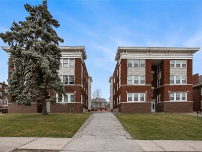 3214-3220 Saint John Ave