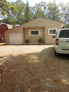2198 Lake Rd