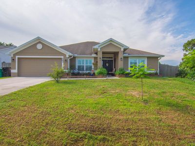 702 SE Walters Terrace