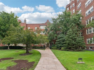 13615 Shaker Blvd APT 4B