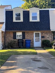 5670 Caxton Ct