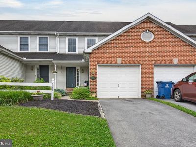 4072 Laurel Ln