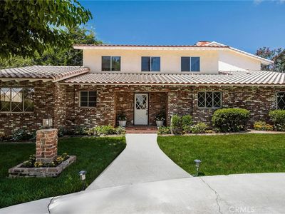 2365 N San Antonio Ave