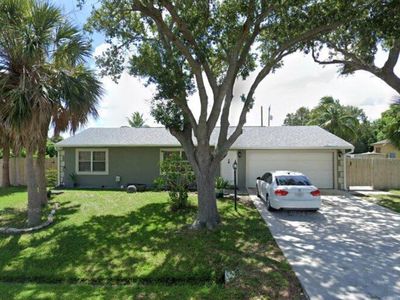 2061 SE Mandrake Circle