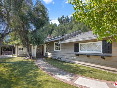 3445 Beverly Glen Blvd