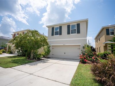 4821 Silver Topaz St