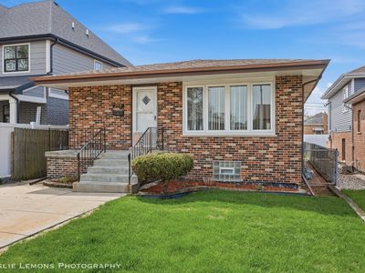 2919 W 101st Pl