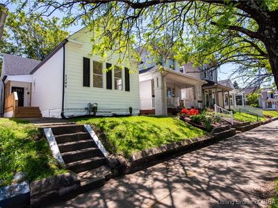 1208 E Spring Street