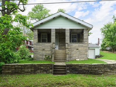 1030 N Grandview Ave