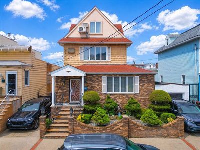 189 Bay 10th St