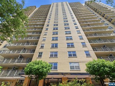 6600 Blvd E APT 19H