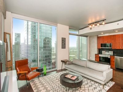 415 Church St APT 1910