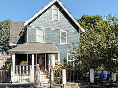 41 Burt St