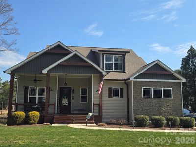913 Lake Club Dr