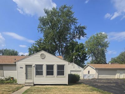 2261 Bradford Dr