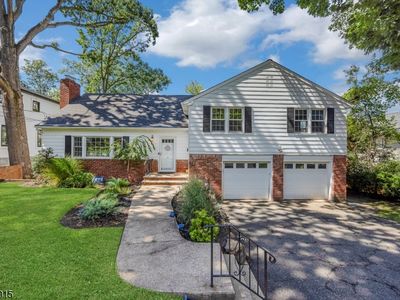 9 Edgewood Ave