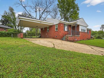 134 W Holmes Rd