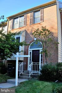 12143 Abbey Glen Ct
