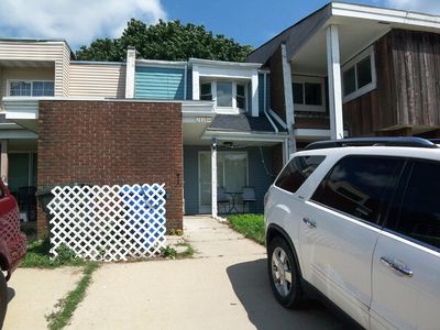 2020 Berkshire Cir Unit H