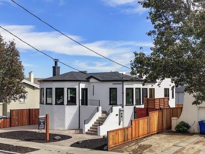 731 Grand Ave