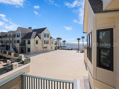 656 New Haven Ct #656