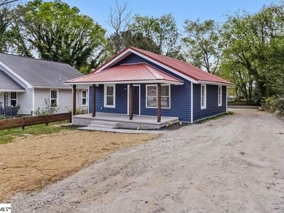 208 Crestone Dr
