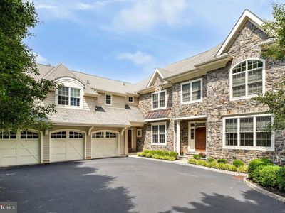 919 Lafayette Rd