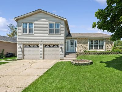 8 Auburn Dr