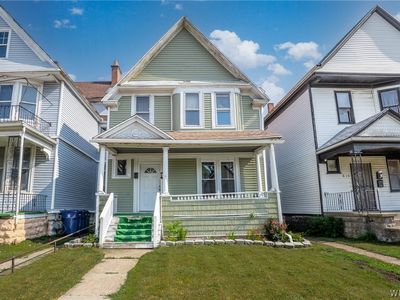608 Woodlawn Ave