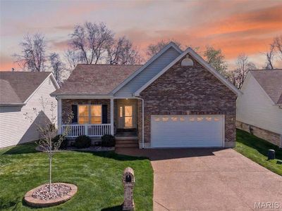 305 Newport Dr