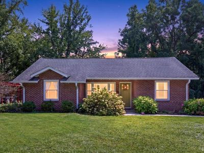 921 Lindberg Rd