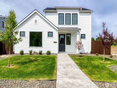 1057 SE Garrison Village Way