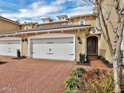 83 OYSTER BAY Way