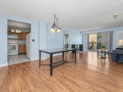 198 Locust St APT 203