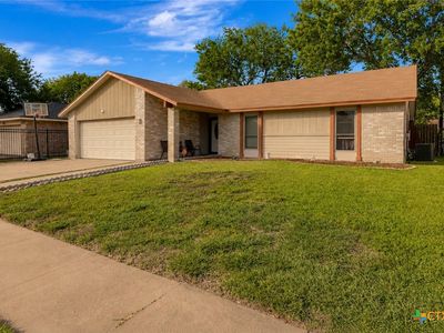 206 Fleetwood Dr