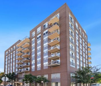 1546 N Orleans St APT 1001