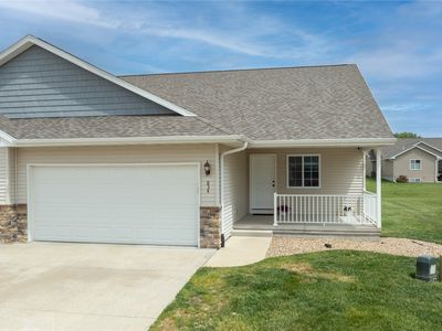 834 Crescent View Dr NE