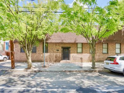 118 Leonard St APT 4