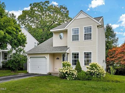 25B Mapleridge Avenue