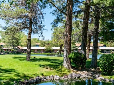 125 Lake Glen Dr