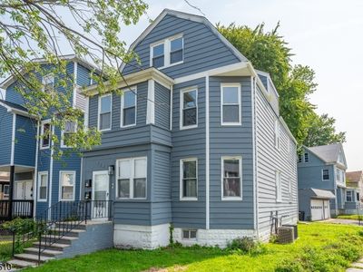 484 Prospect St