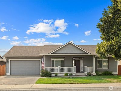 1511 N Ravenswood Ln