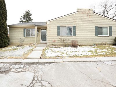 26065 Franklin Pointe Dr