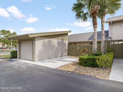 1411 Club Gardens Dr NE