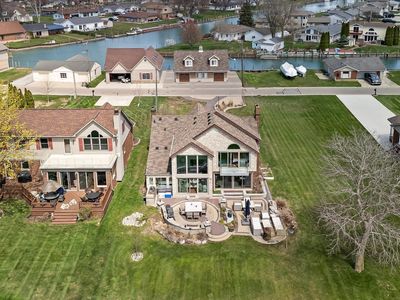 8115 Colony Dr