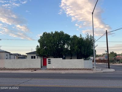 1700 E Grant Rd