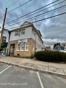 22 Lee Park Ave