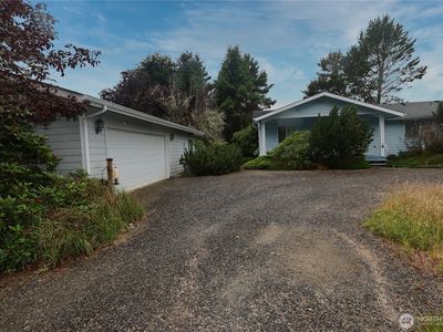 243 Octopus Avenue NE